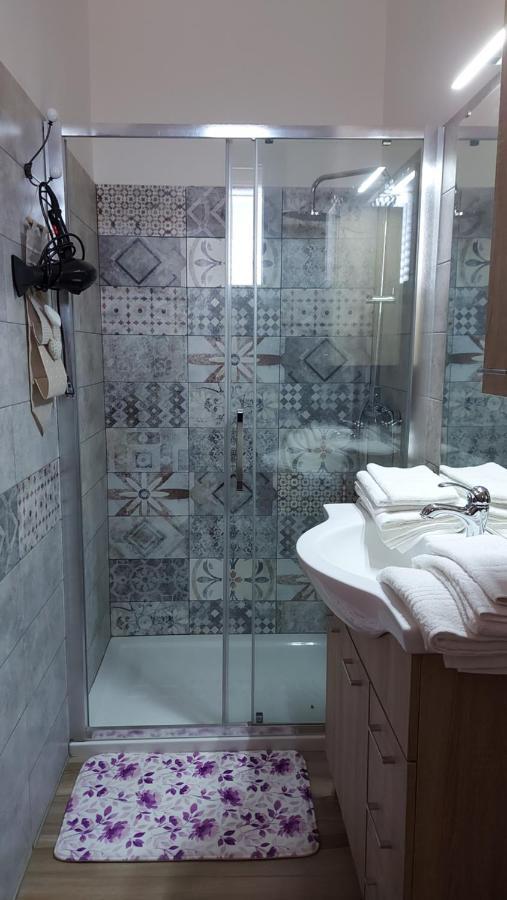 Oniro Specchia Panzió Kültér fotó