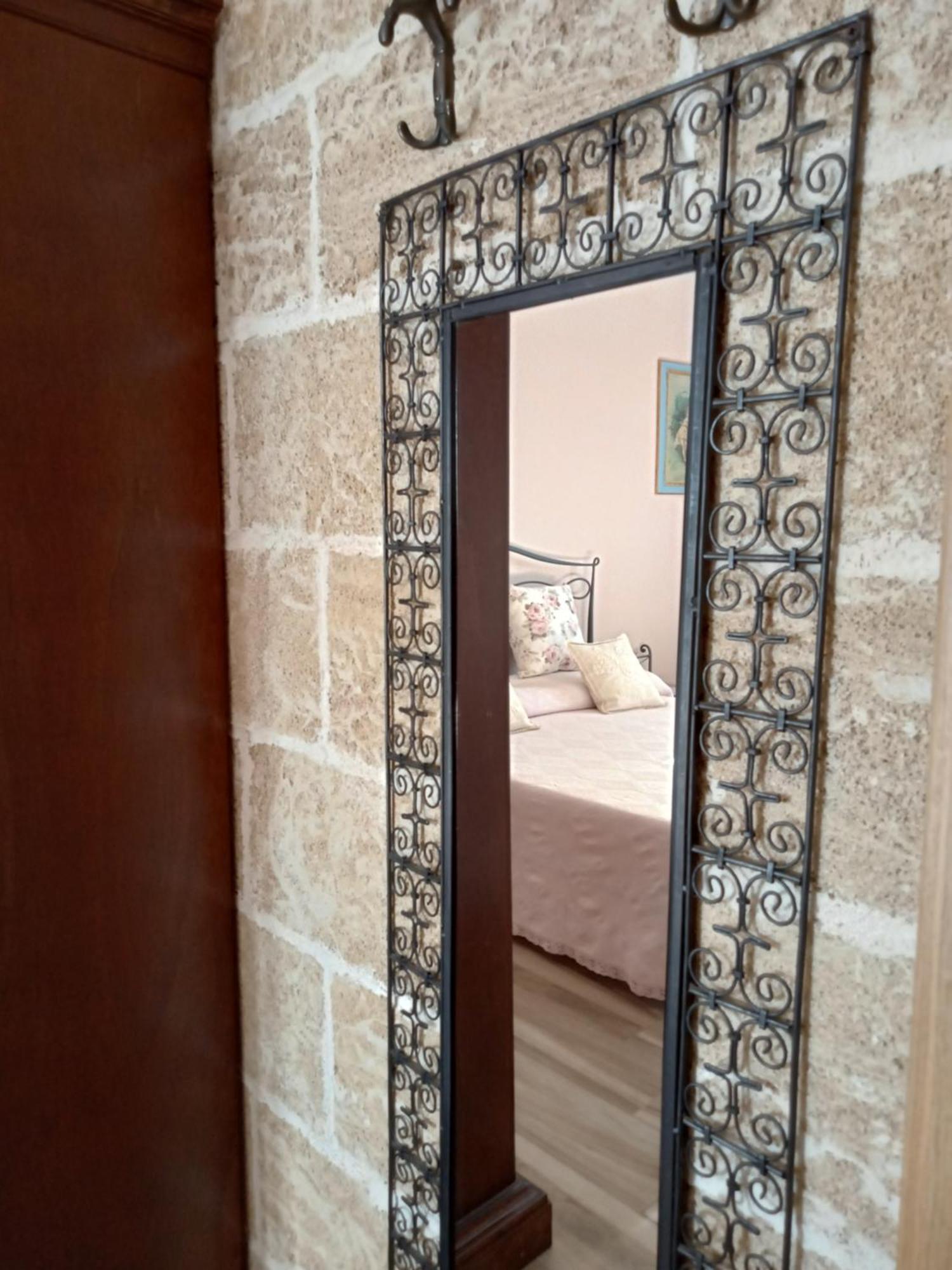 Oniro Specchia Panzió Kültér fotó
